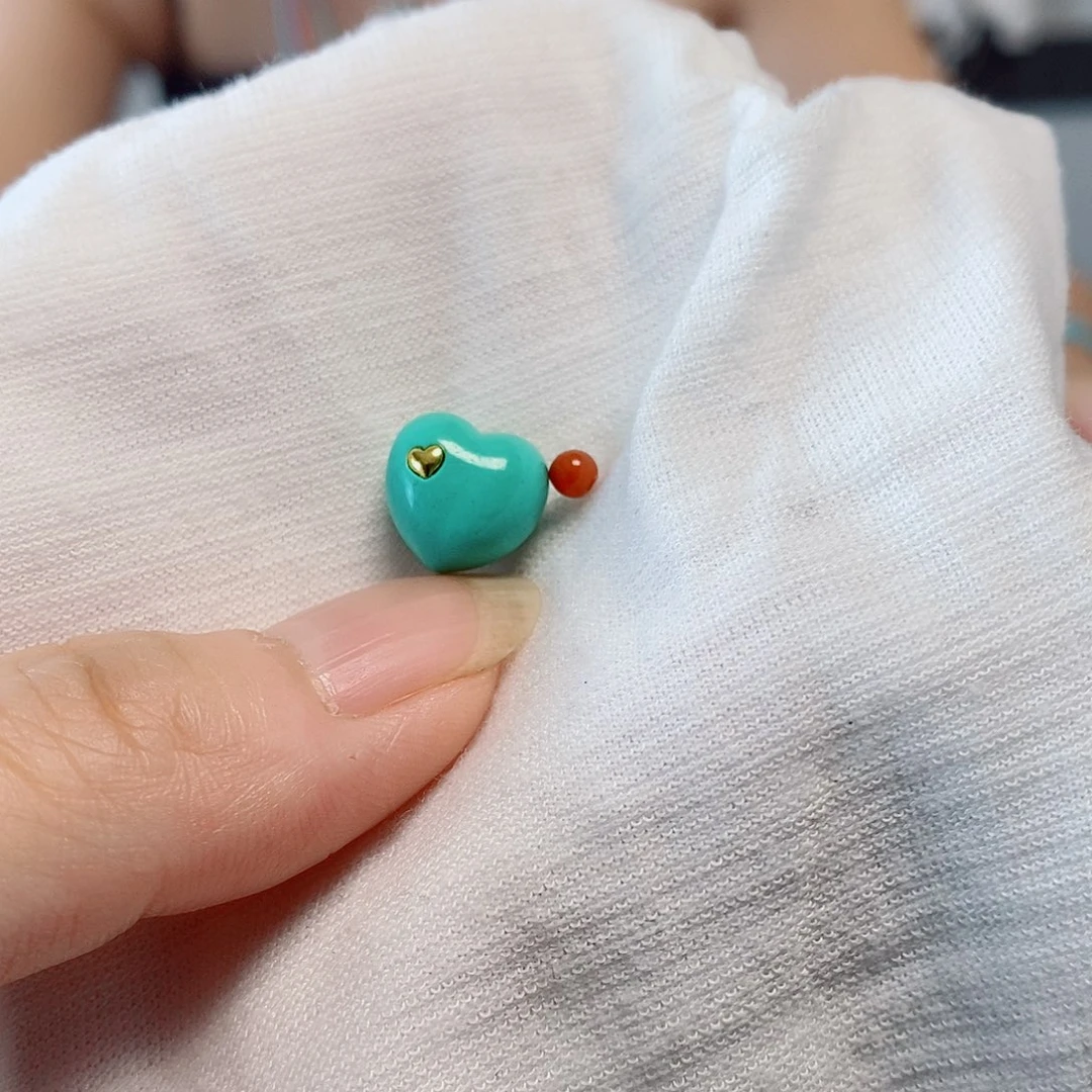 南红玛瑙未镶嵌珠宝奇石