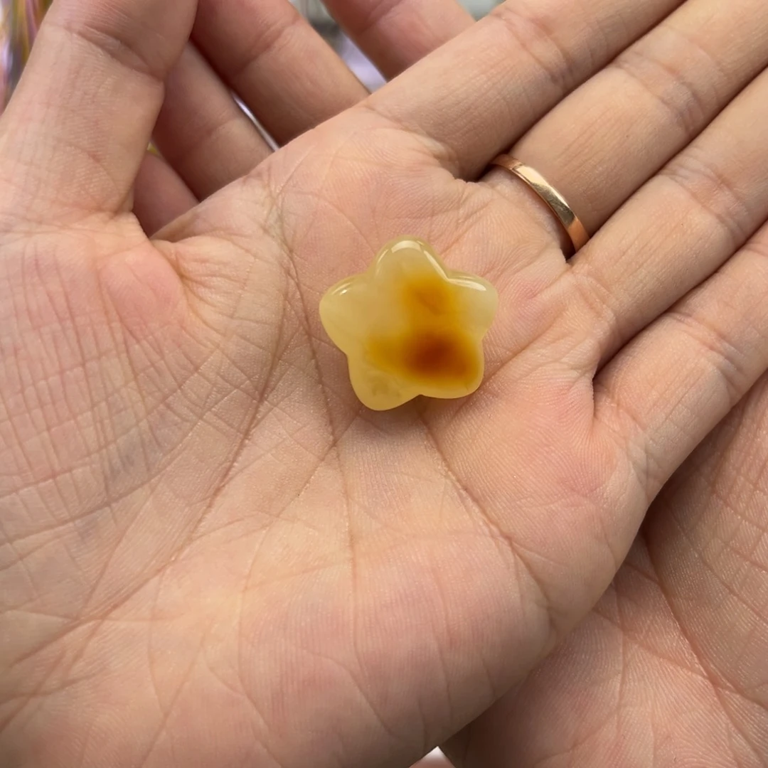 未镶嵌琥珀裸石星星