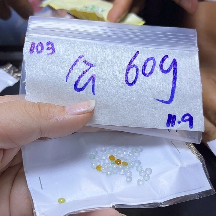 未镶嵌定制翡翠不退