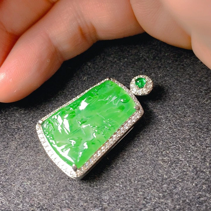 翡翠未镶嵌颈饰翡翠多样性发货