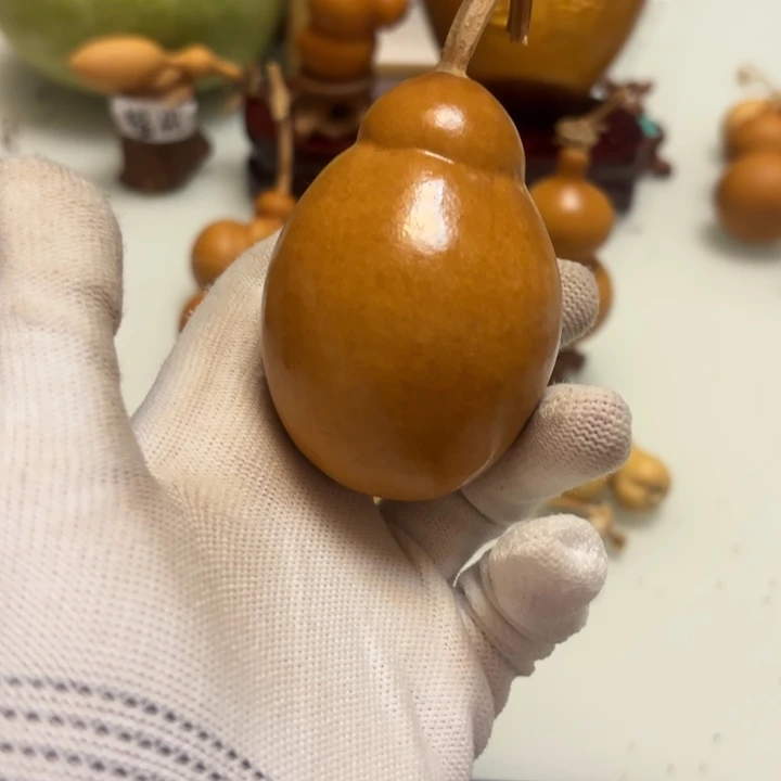 轻****天然手捻老皮葫芦