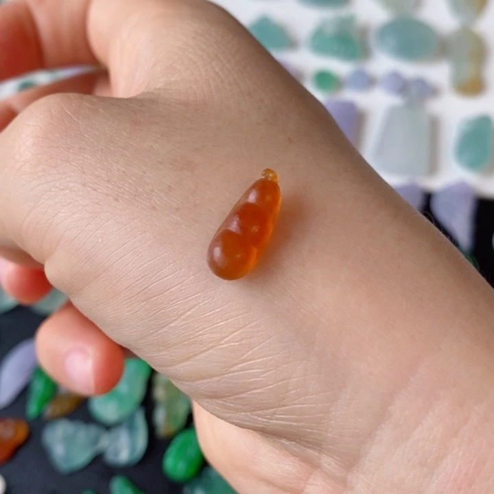 定制翡翠未镶嵌豆子