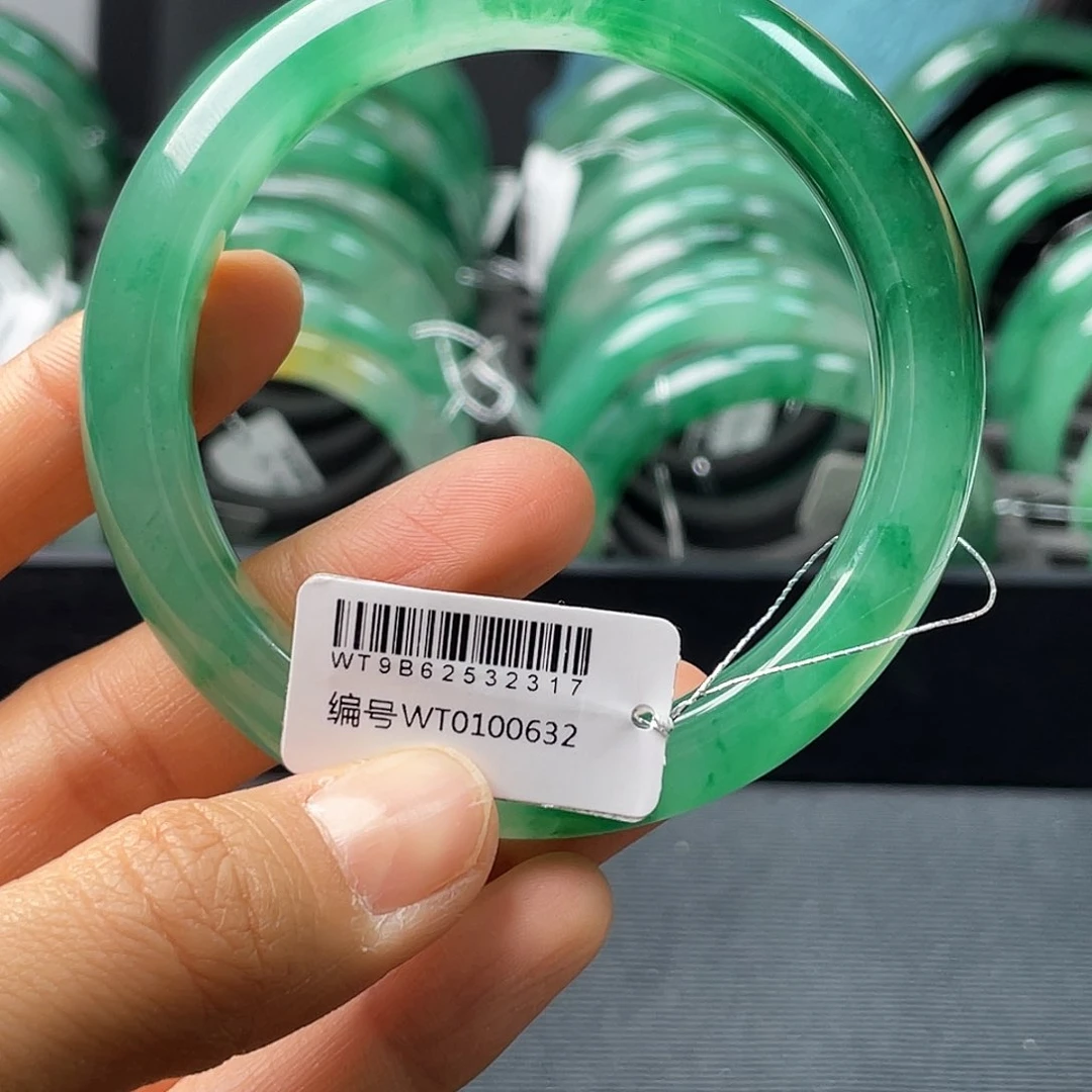 石英质玉手镯未镶嵌平**儿