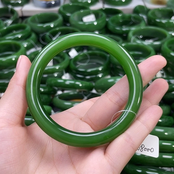 未镶嵌手镯和田玉（碧玉）