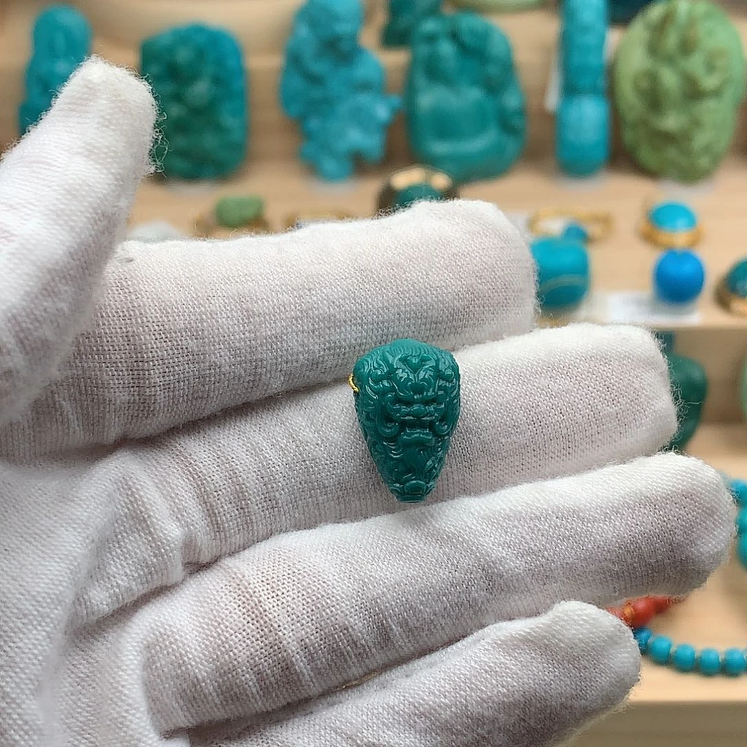 绿松石未镶嵌珠宝奇石