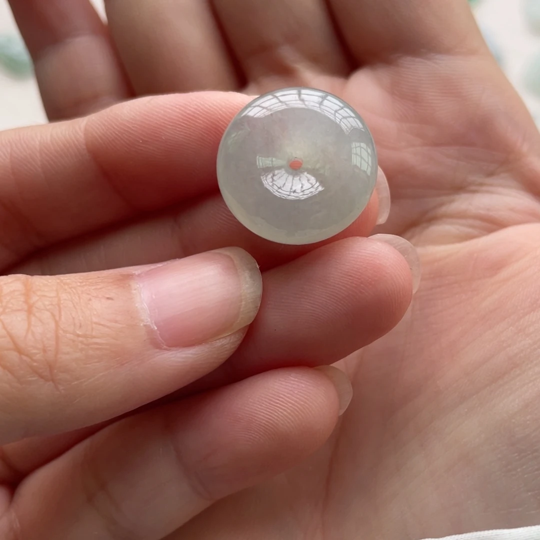 翡翠未镶嵌颈饰小平安扣