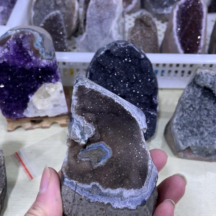 紫晶水晶摆件未镶嵌