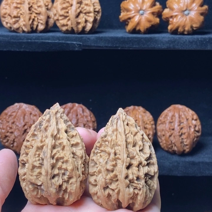 文玩核桃把件12号车