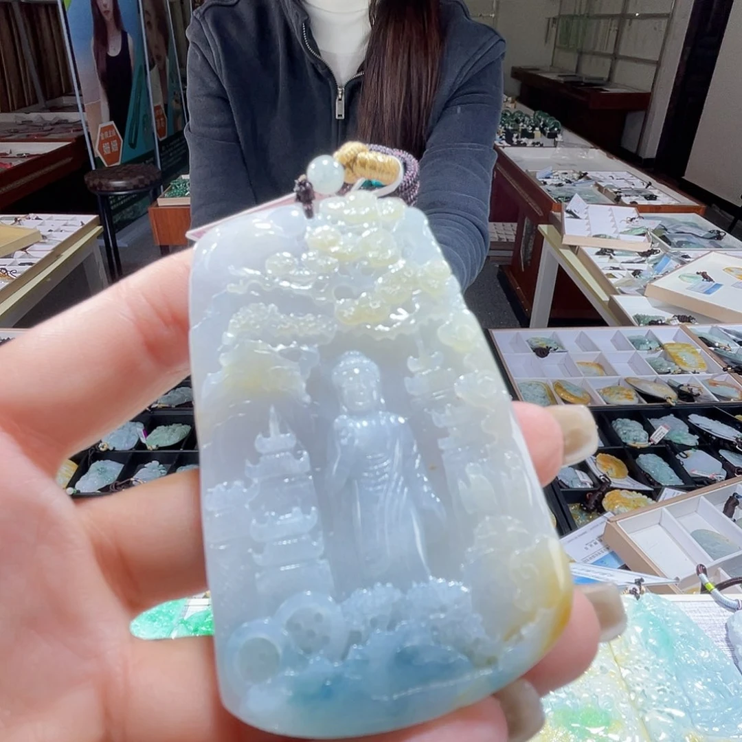 翡翠未镶嵌颈饰一