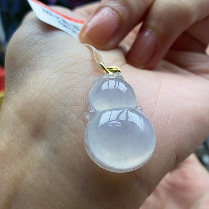 翡翠18K金镶嵌颈饰吊坠51