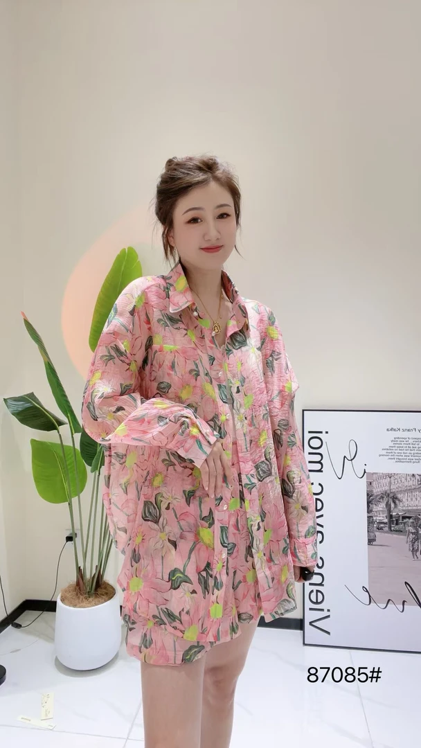 2025夏天丝面料套装