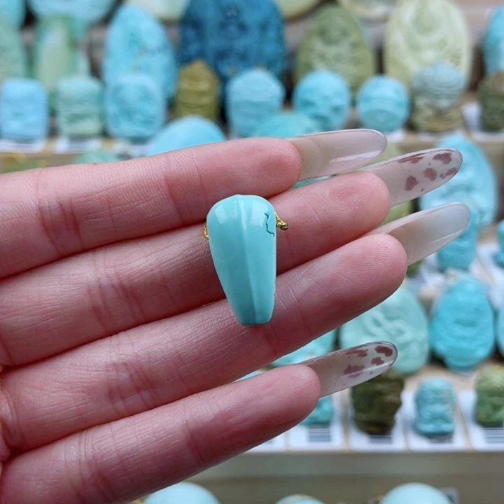 绿松石未镶嵌珠宝奇石