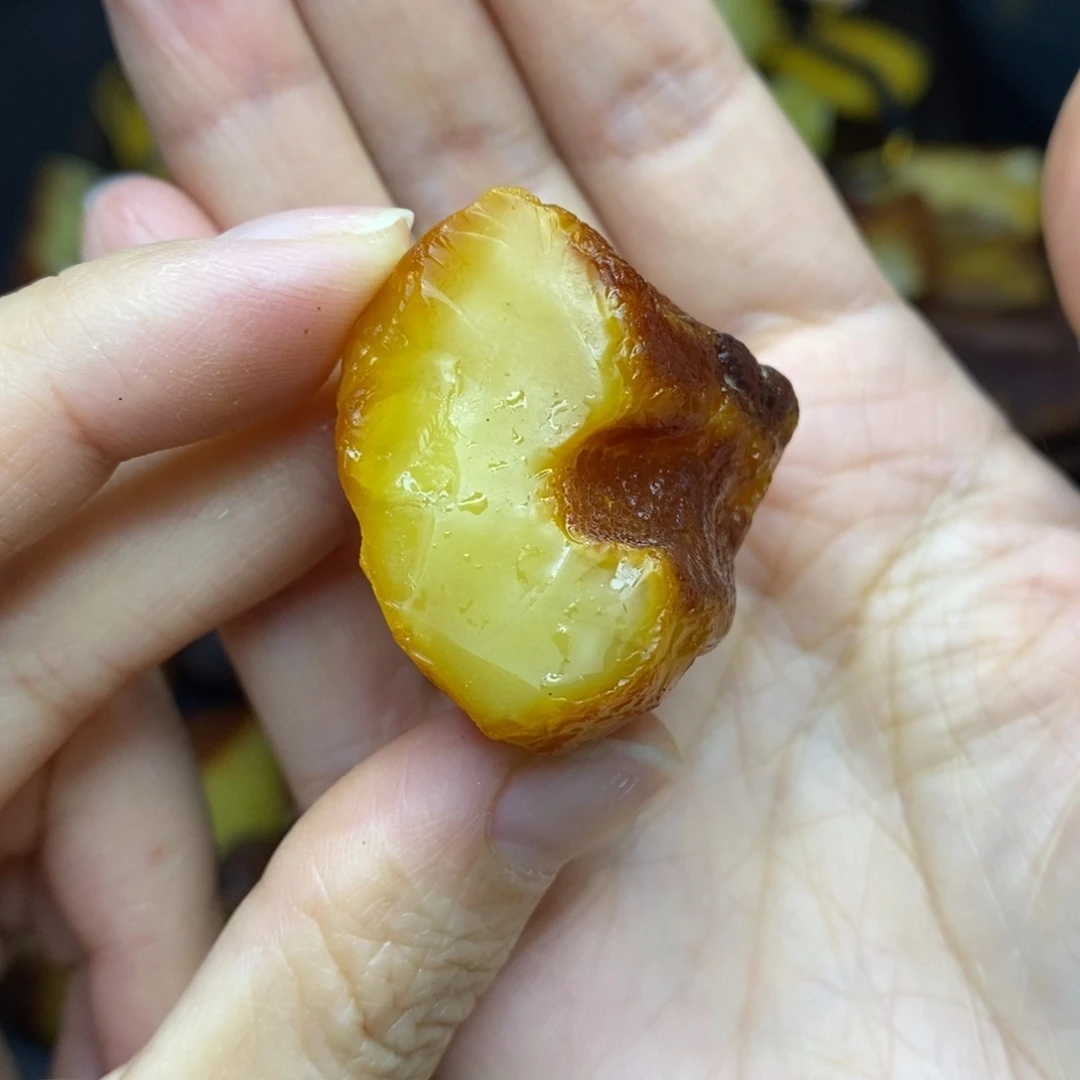 定制琥珀未镶嵌守*佳胖