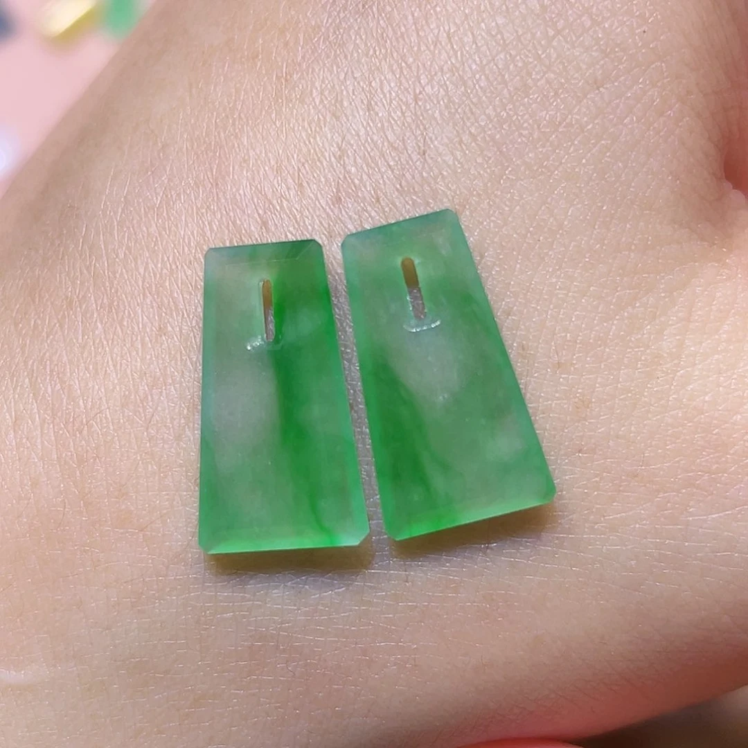 定制翡翠未镶嵌方扣
