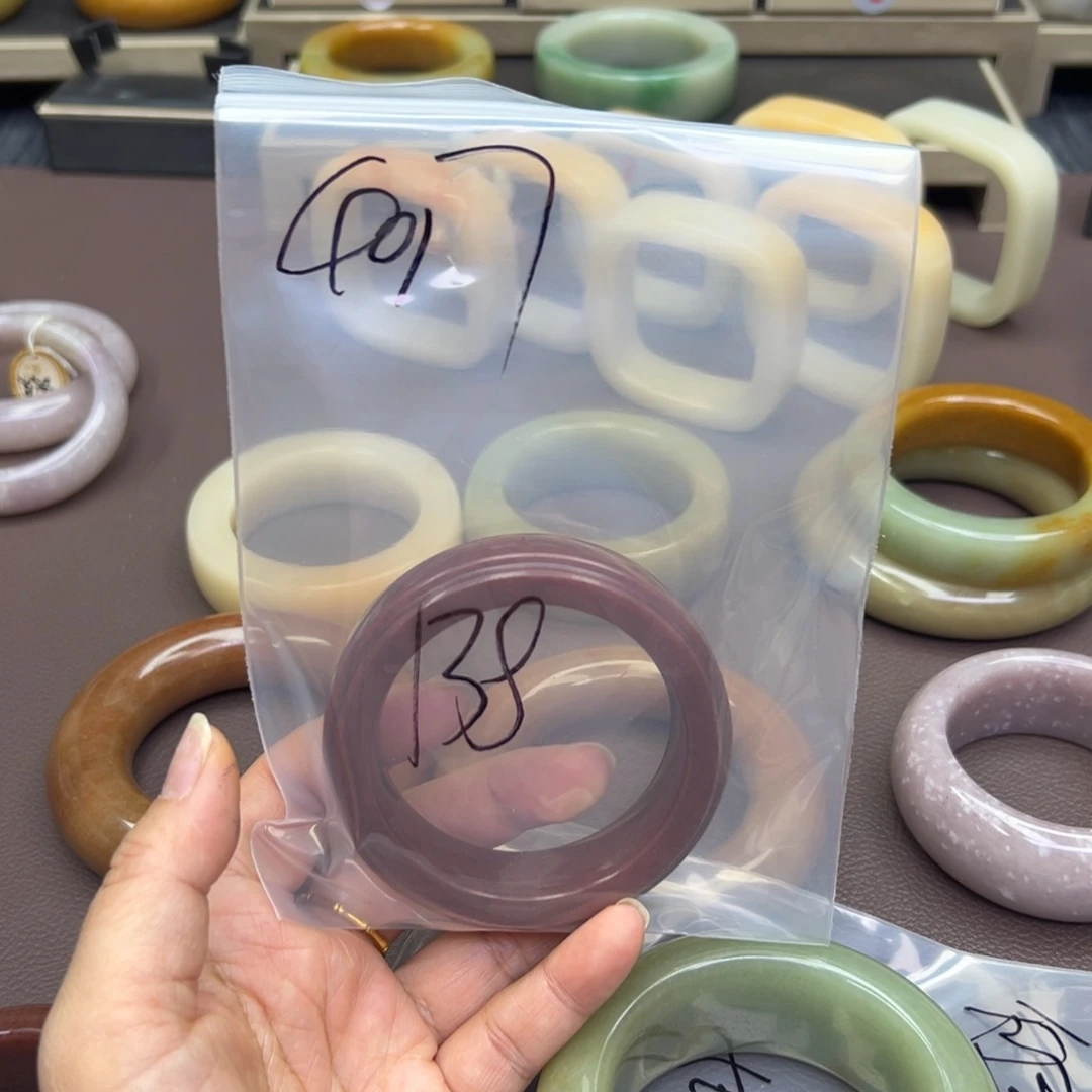 石英质玉手镯未镶嵌用****7