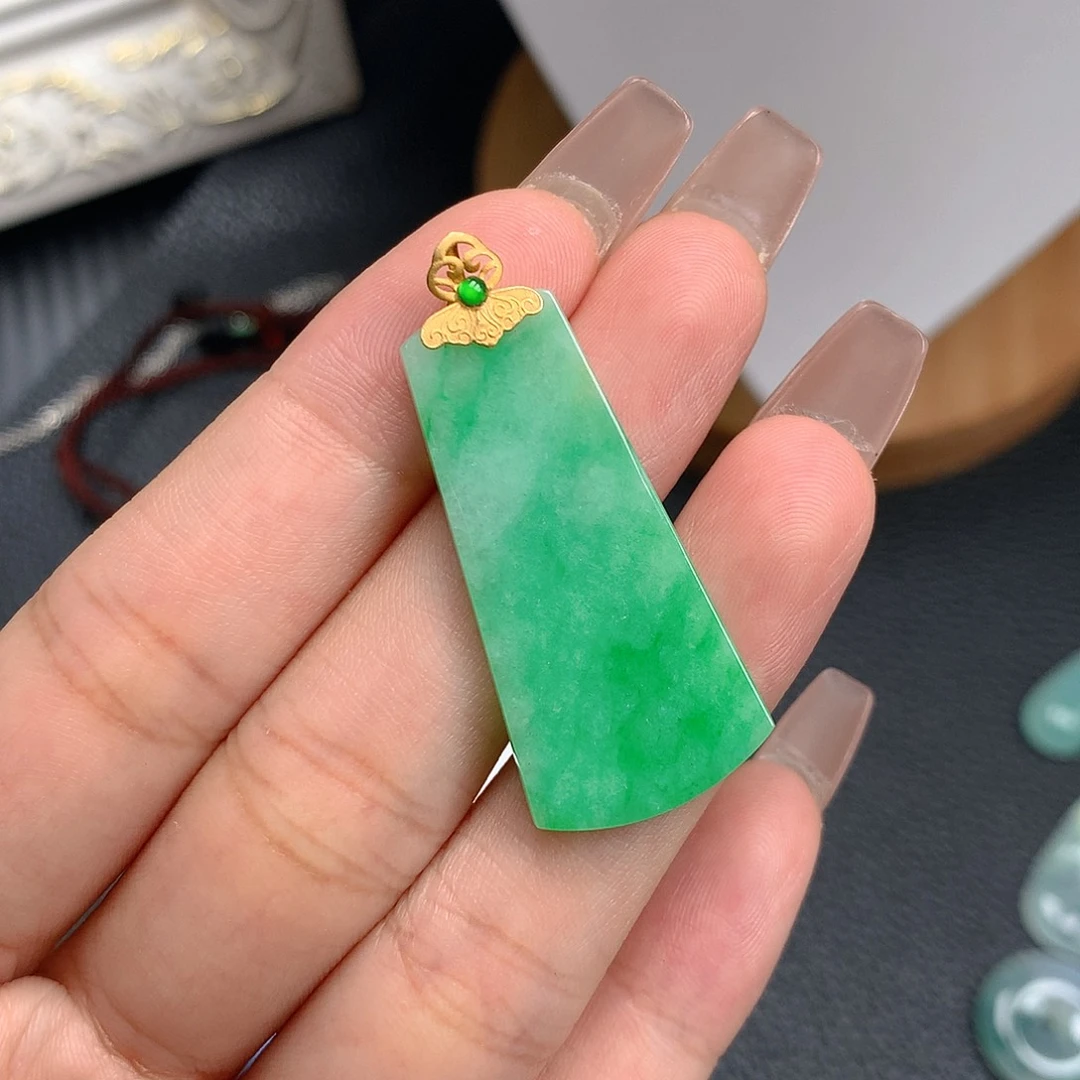 吊坠(不含链)18K金镶嵌翡翠