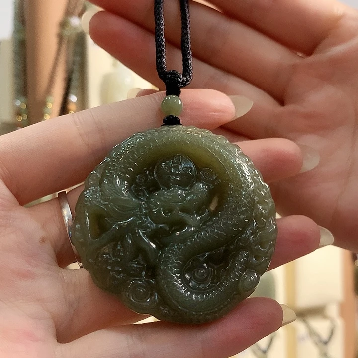 和田玉未镶嵌颈饰?**7