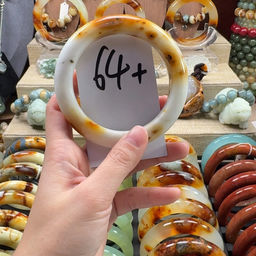 蛇纹石玉未镶嵌手镯68