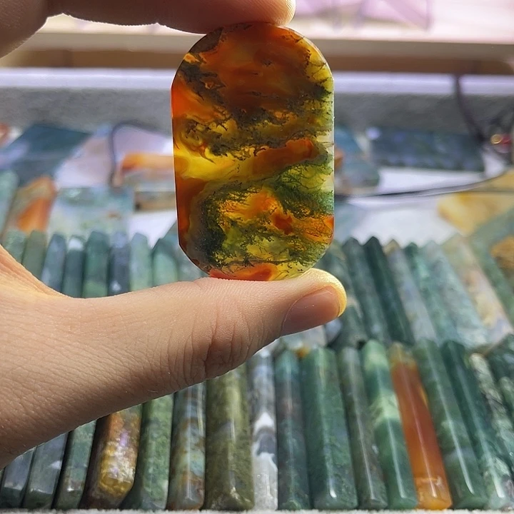站***下玛瑙/玉髓未镶嵌颈饰