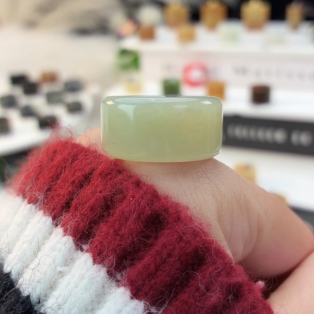 和田玉（糖玉）未镶嵌戒指i56且末蓝圆切18.0mm