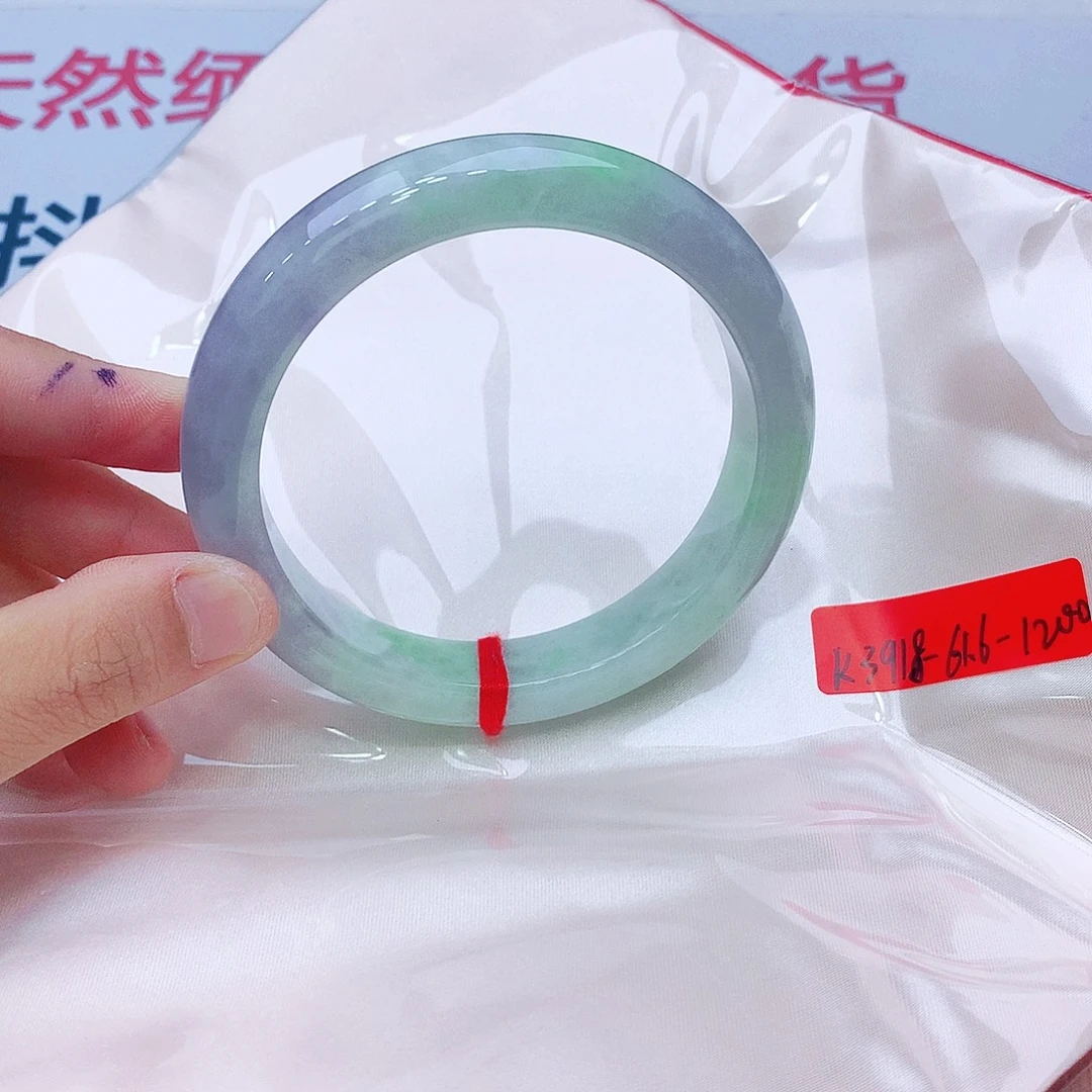 翡翠未镶嵌手镯我