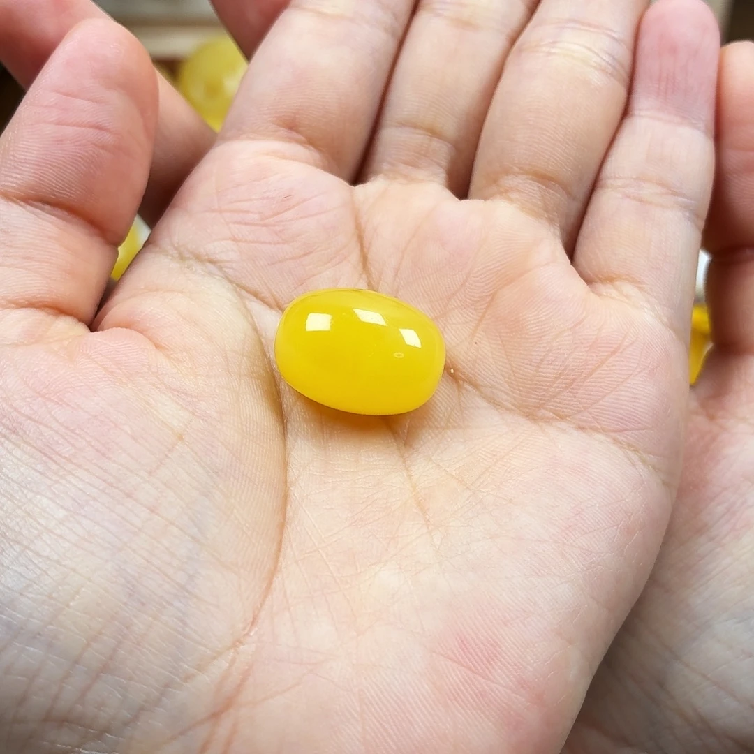 蜜蜡未镶嵌颈饰焦皮枣珠