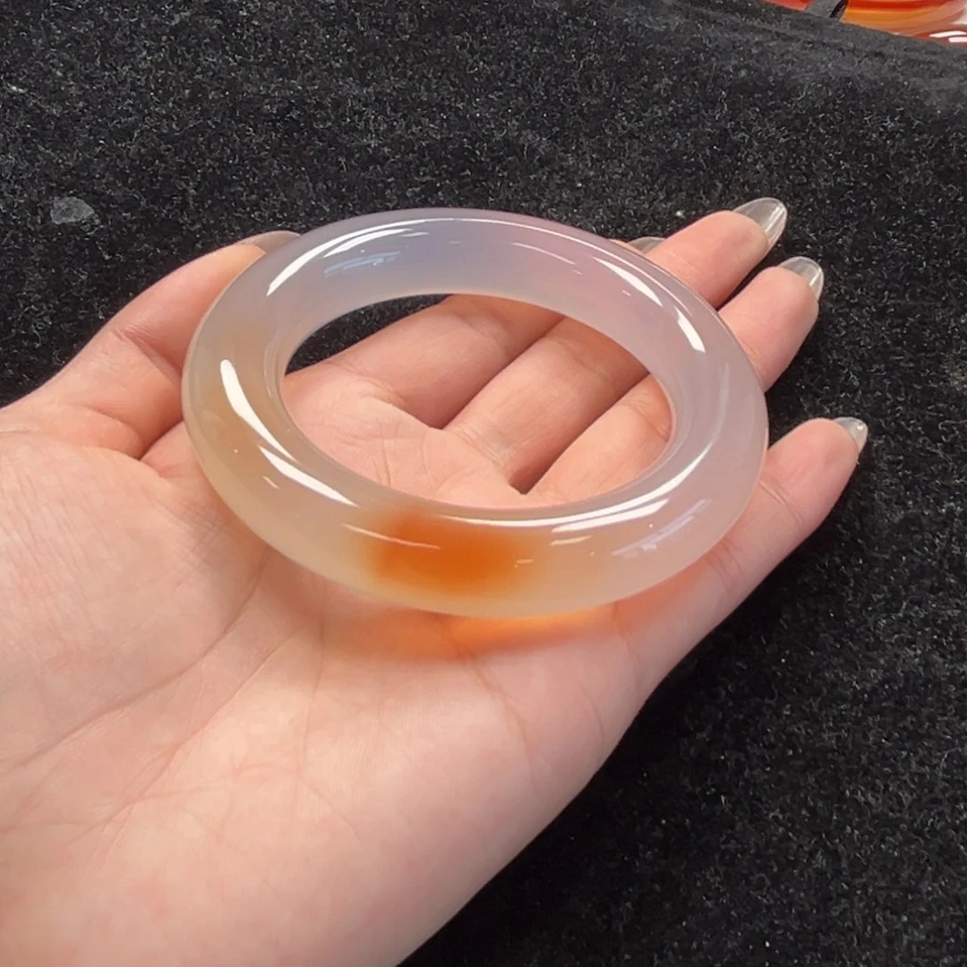 手镯玛瑙/玉髓未镶嵌