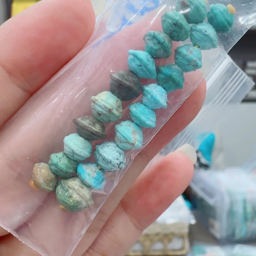 未镶嵌绿松石珠宝奇石