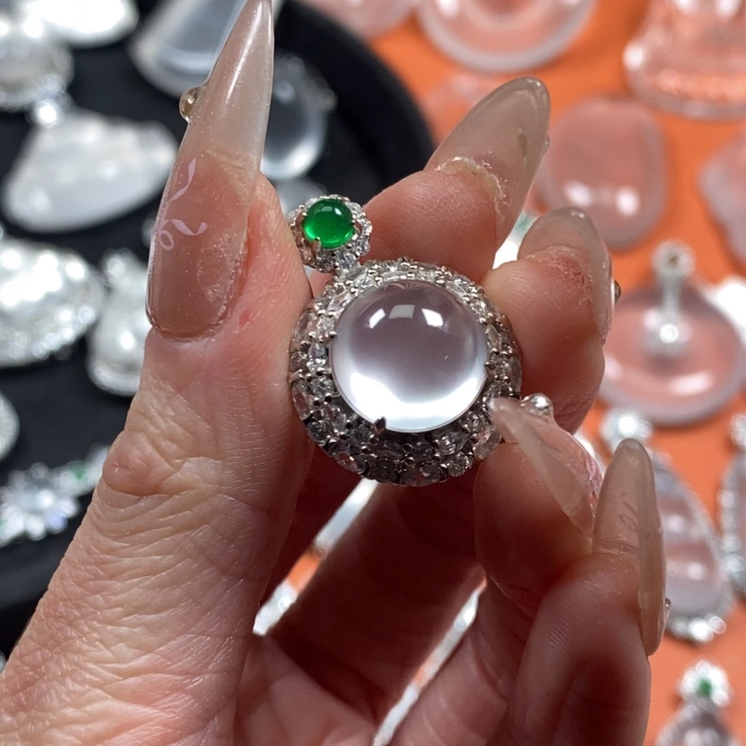 石英质玉银S925镶嵌颈饰黑钢卡12蛋面吊坠