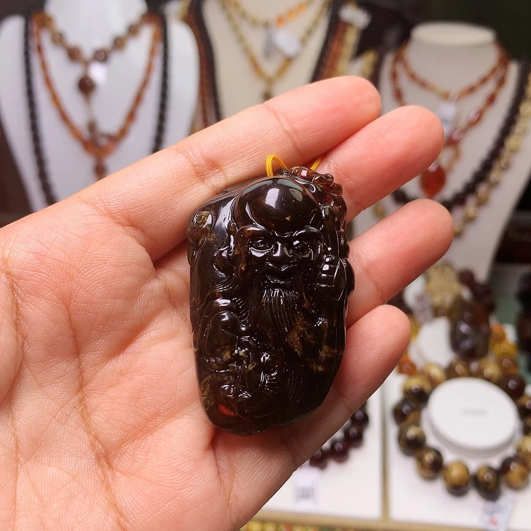 利***琥珀未镶嵌裸石抚顺琥珀