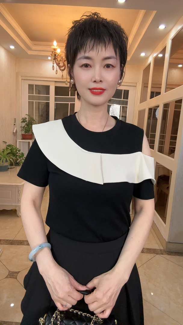 拼接荷叶边短袖通勤常规款T恤小众夏季黑色法式撞色露肩显瘦条纹