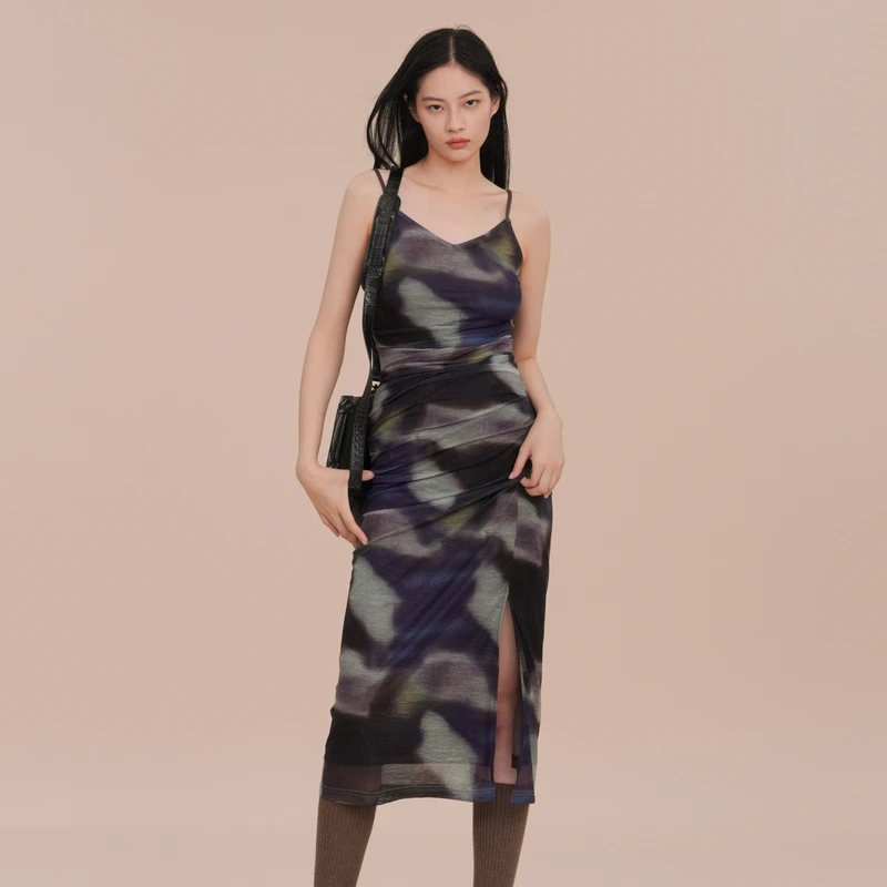 XG雪歌品牌女装2025年新款连衣裙XK104016B596