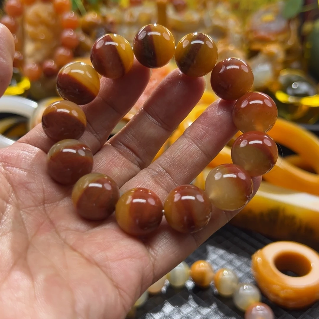 石英质玉未镶嵌颈饰