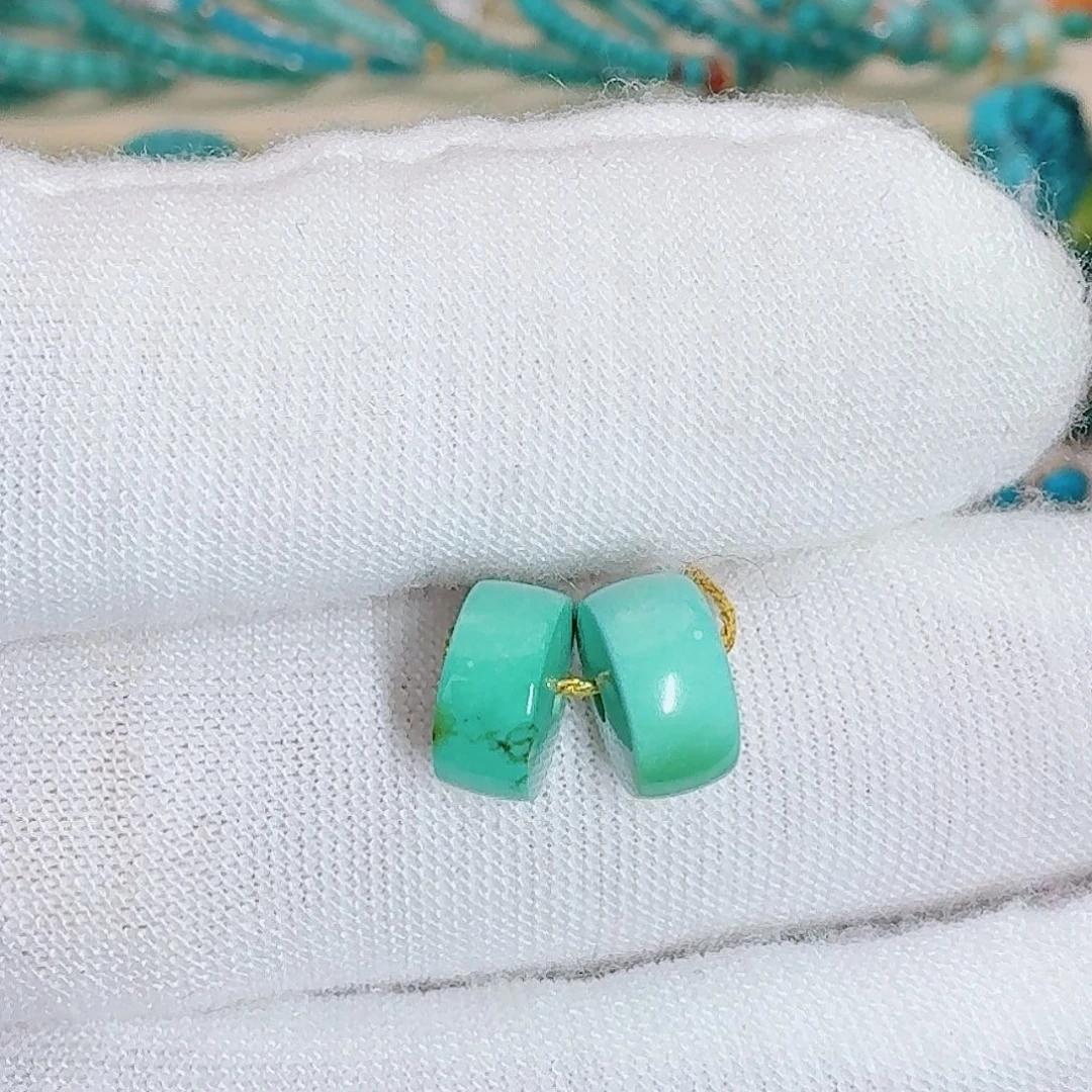 绿松石未镶嵌珠宝奇石隔片