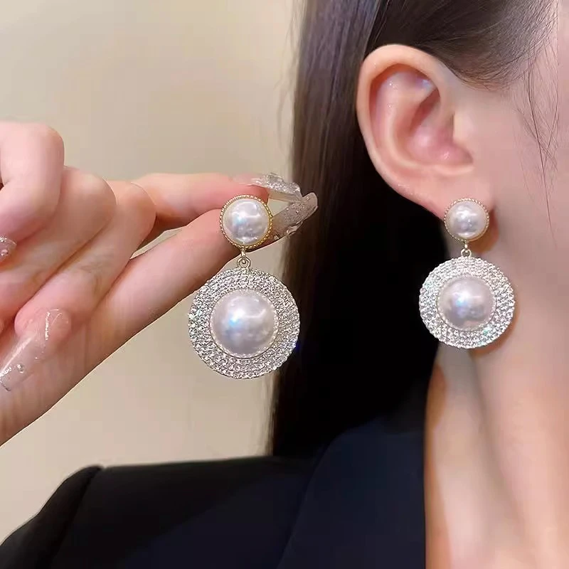 铜合金锆石耳饰 大珍珠耳钉女气质高级感时尚耳环洋气轻奢潮耳饰