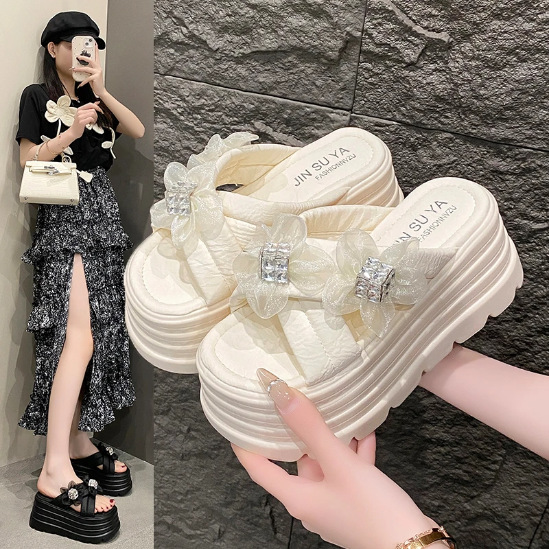 拖鞋女夏外穿百搭2025新款仙女风超火高级感厚底软底海边沙滩凉拖