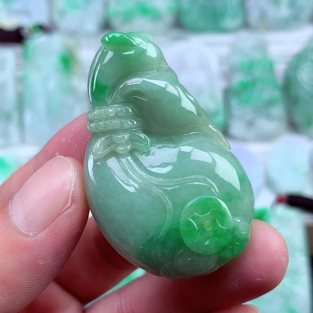 翡翠未镶嵌颈饰翡翠吊坠