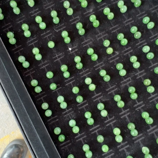 和田玉耳饰银S925镶嵌卡6无黑点，多样性发一