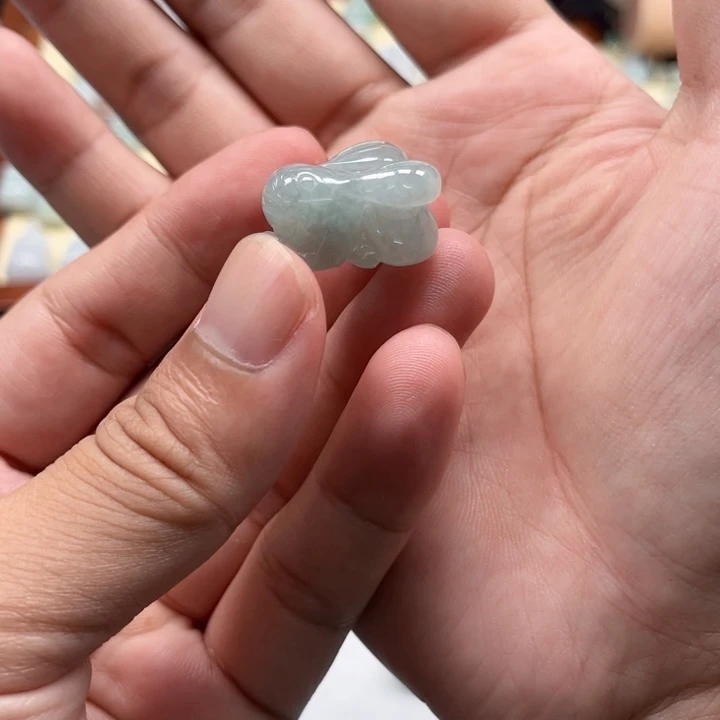 翡翠未镶嵌颈饰天然翡翠A货