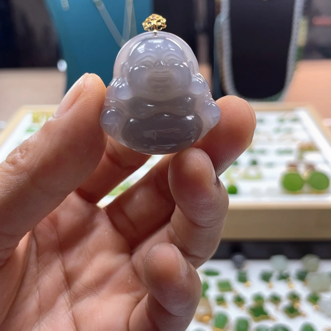 18K金镶嵌和田玉耳饰