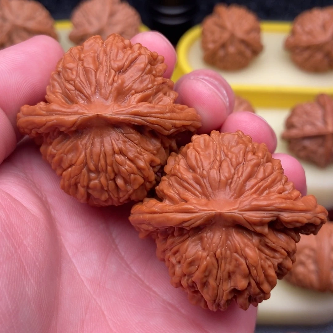 文玩核桃把件毕业楼王45