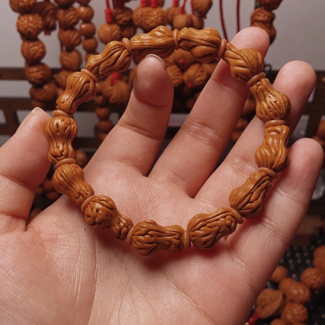 木质类龙纹桃枭手串
