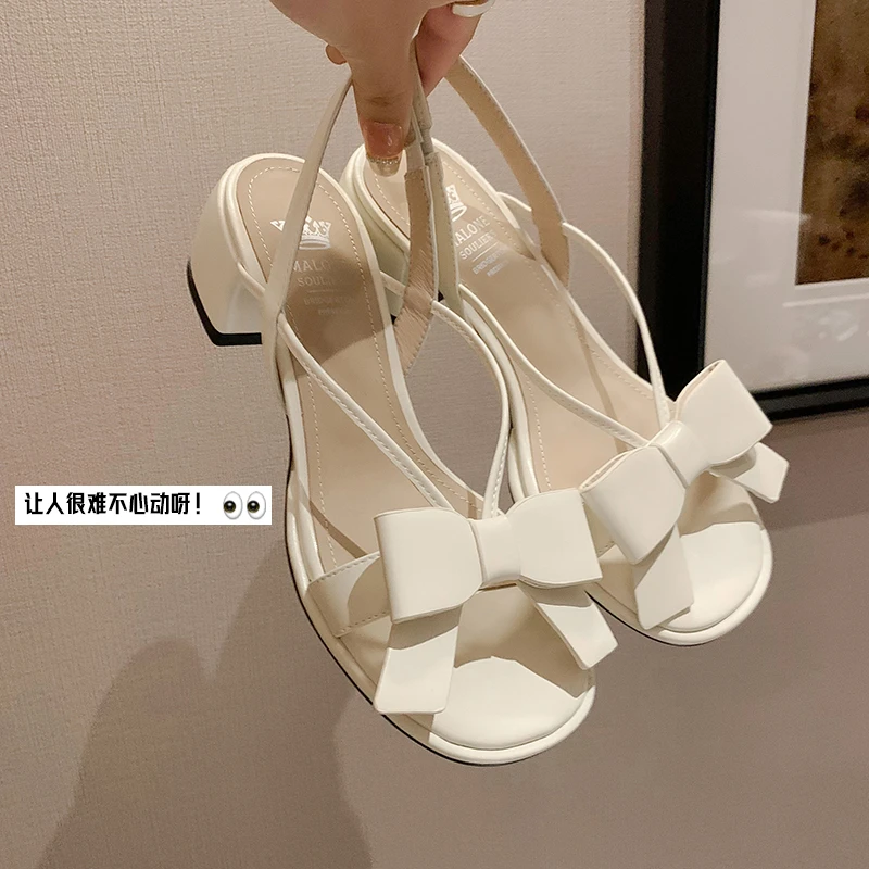 2577/甜美蝴蝶结粗跟一字带里外全皮露趾凉鞋