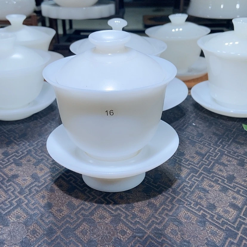 【闪购商品】我不敢看电视我要把它拍到天上掉了