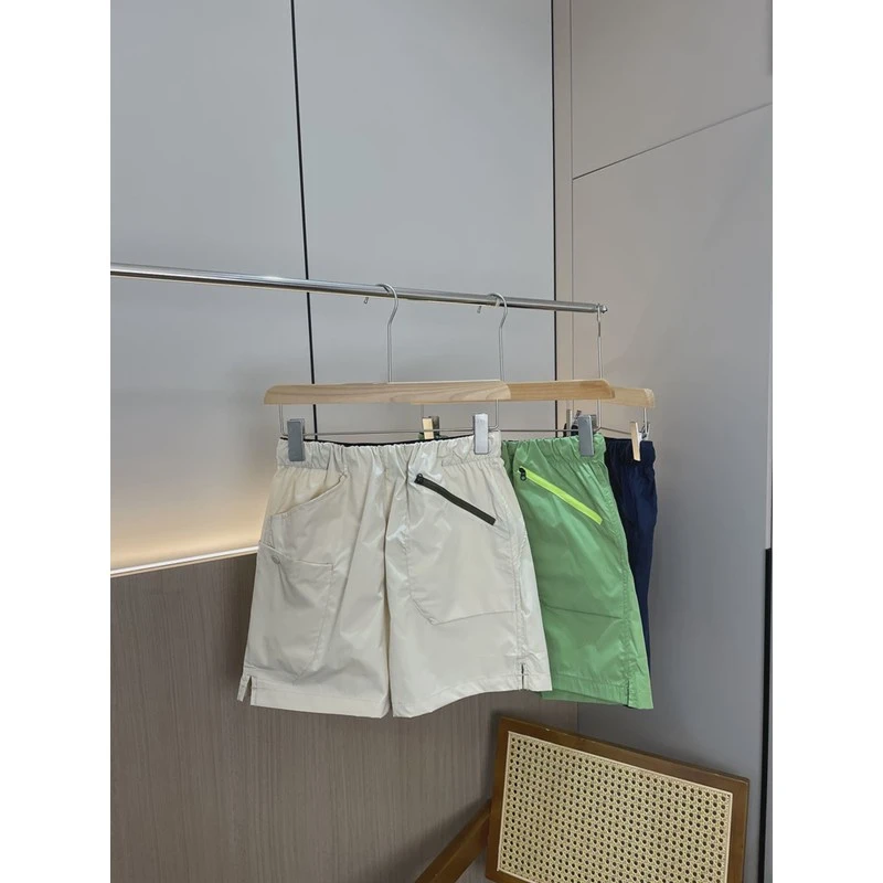 户外机能风微弹面料男装2025夏季新款多口袋速干舒适百搭休闲短裤