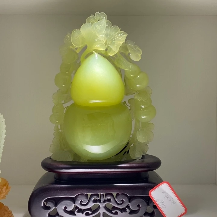 未镶嵌蛇纹石玉（覆膜）珠宝奇石