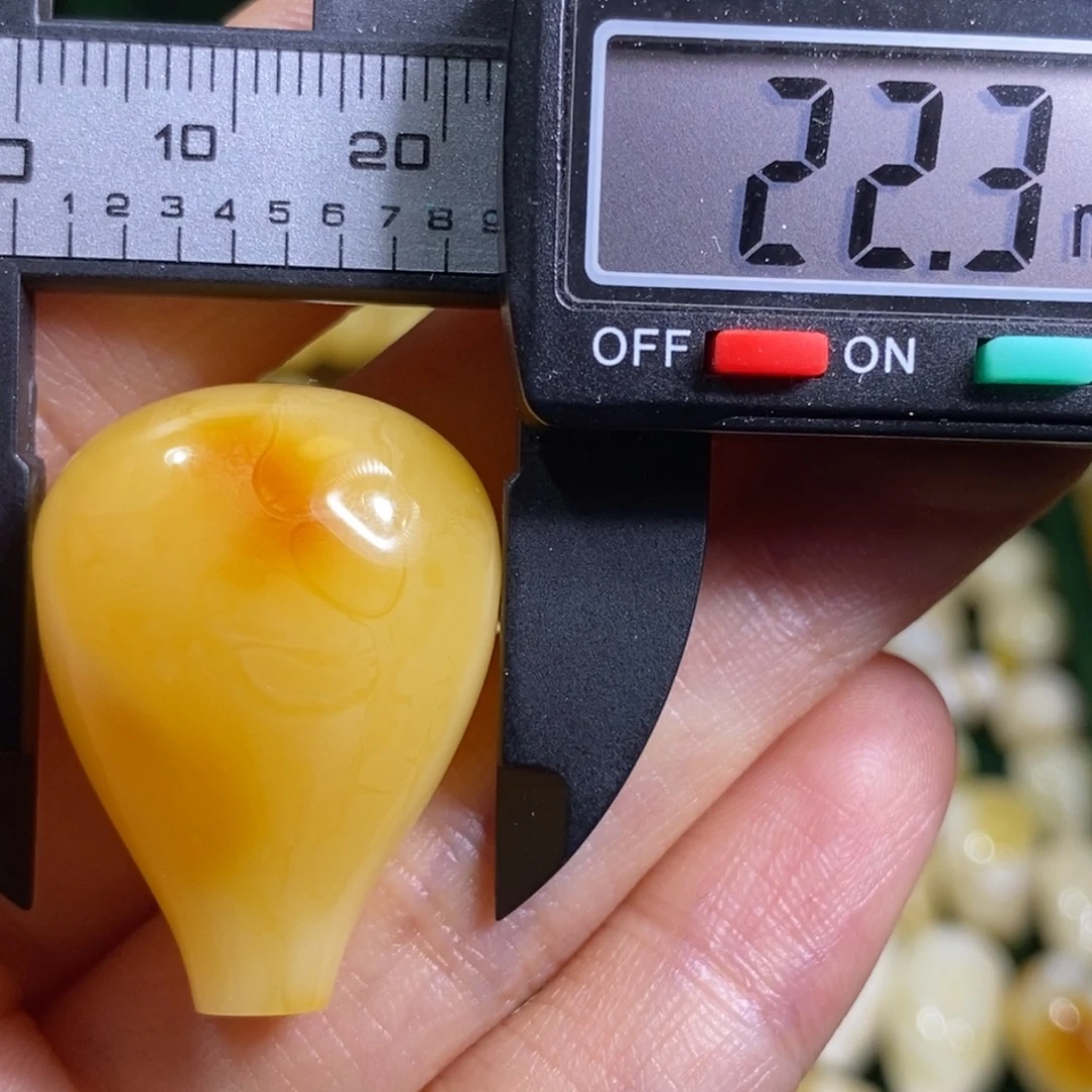 蜜蜡未镶嵌裸石配饰