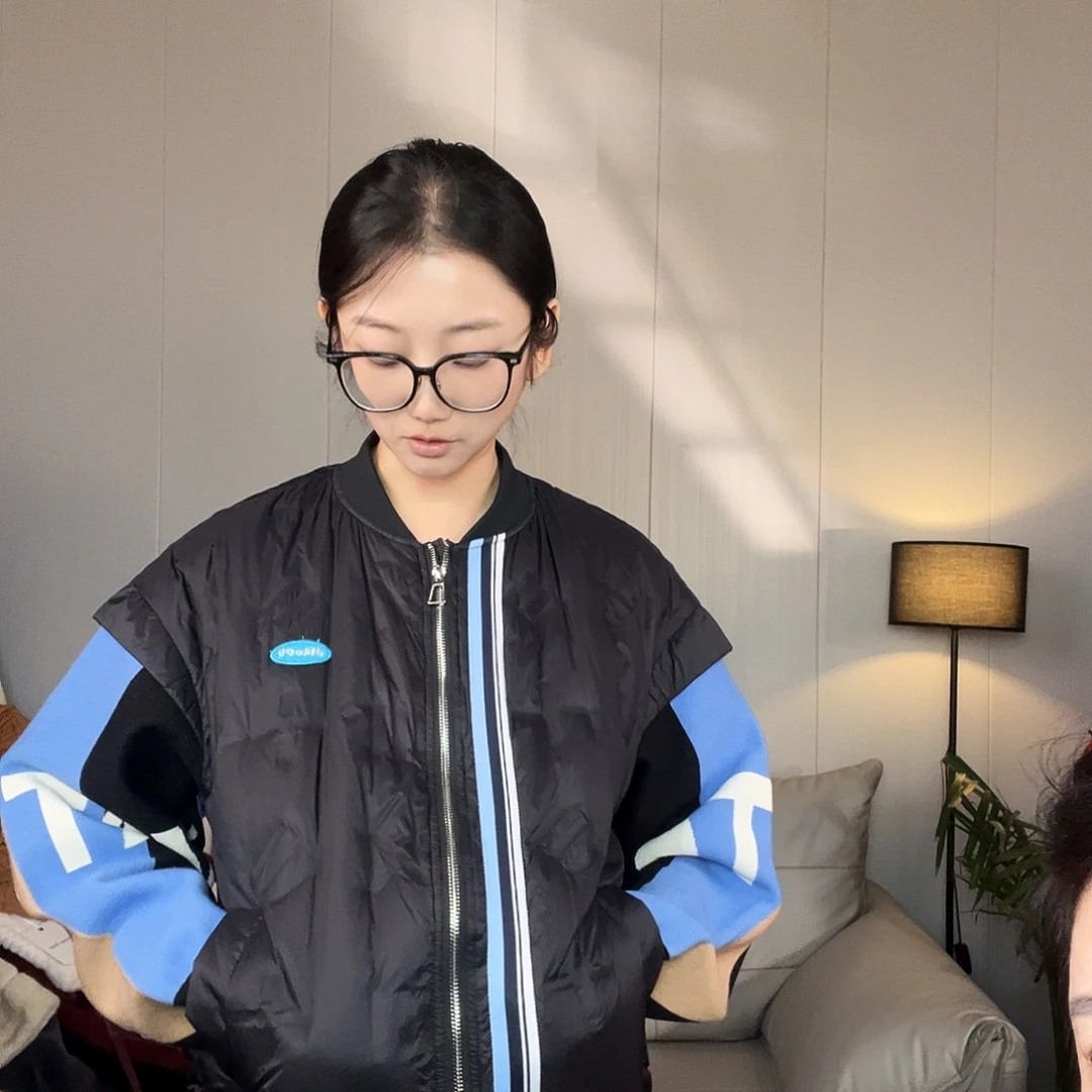 羽羽服去拍去拍去