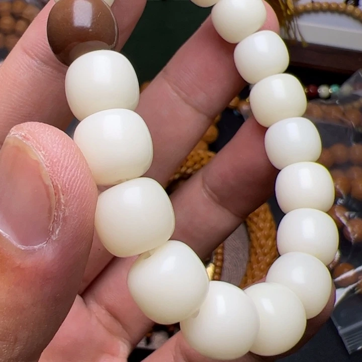 望***星猴头核桃吊坠卡罗拉