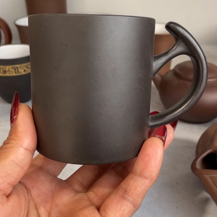 紫砂茶壶一*黑料杯飞把